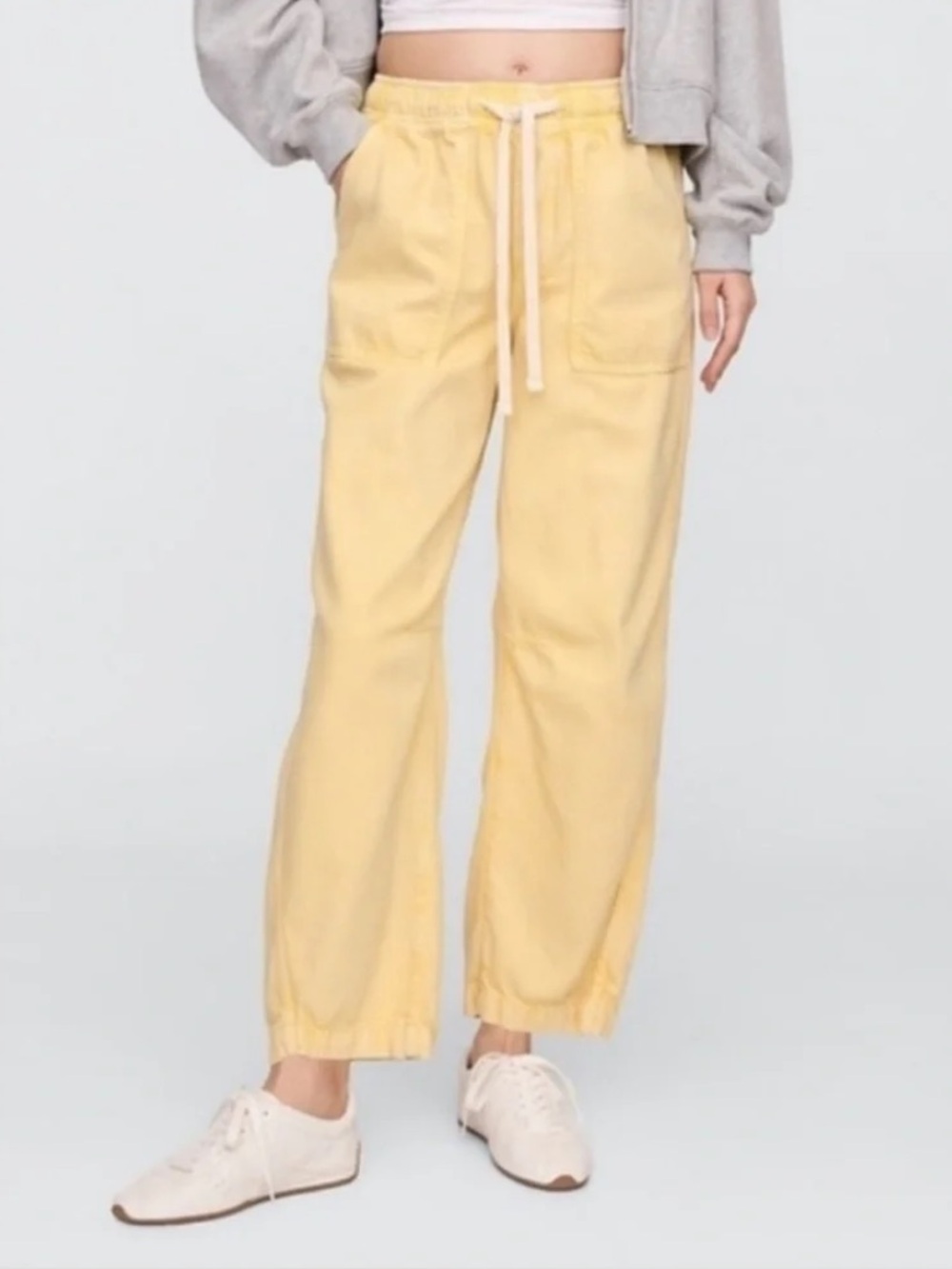 GAP  Yellow pull on barrel - size small